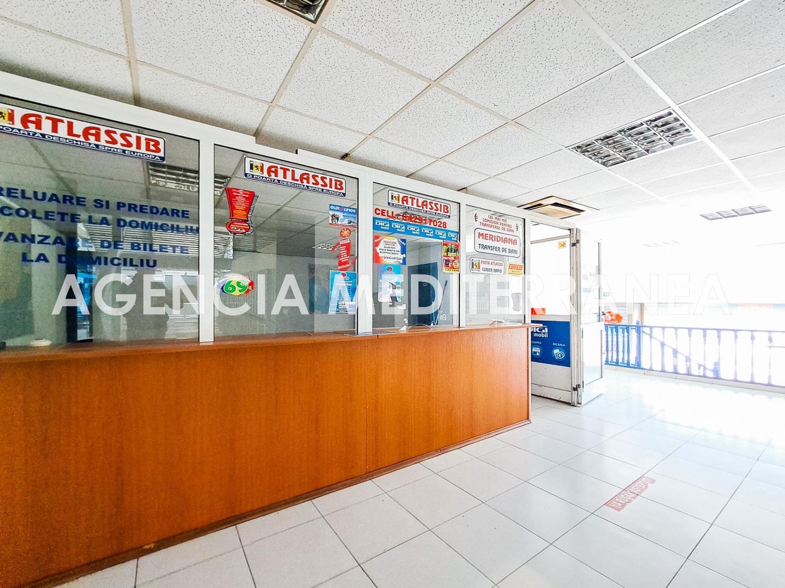 Komercyjne do wynajęcia w Miasto Walencja - 900 € (Ref: 8867302)