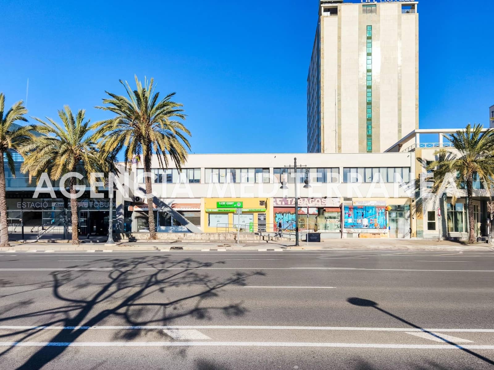 Komercyjne do wynajęcia w Miasto Walencja - 900 € (Ref: 8867302)