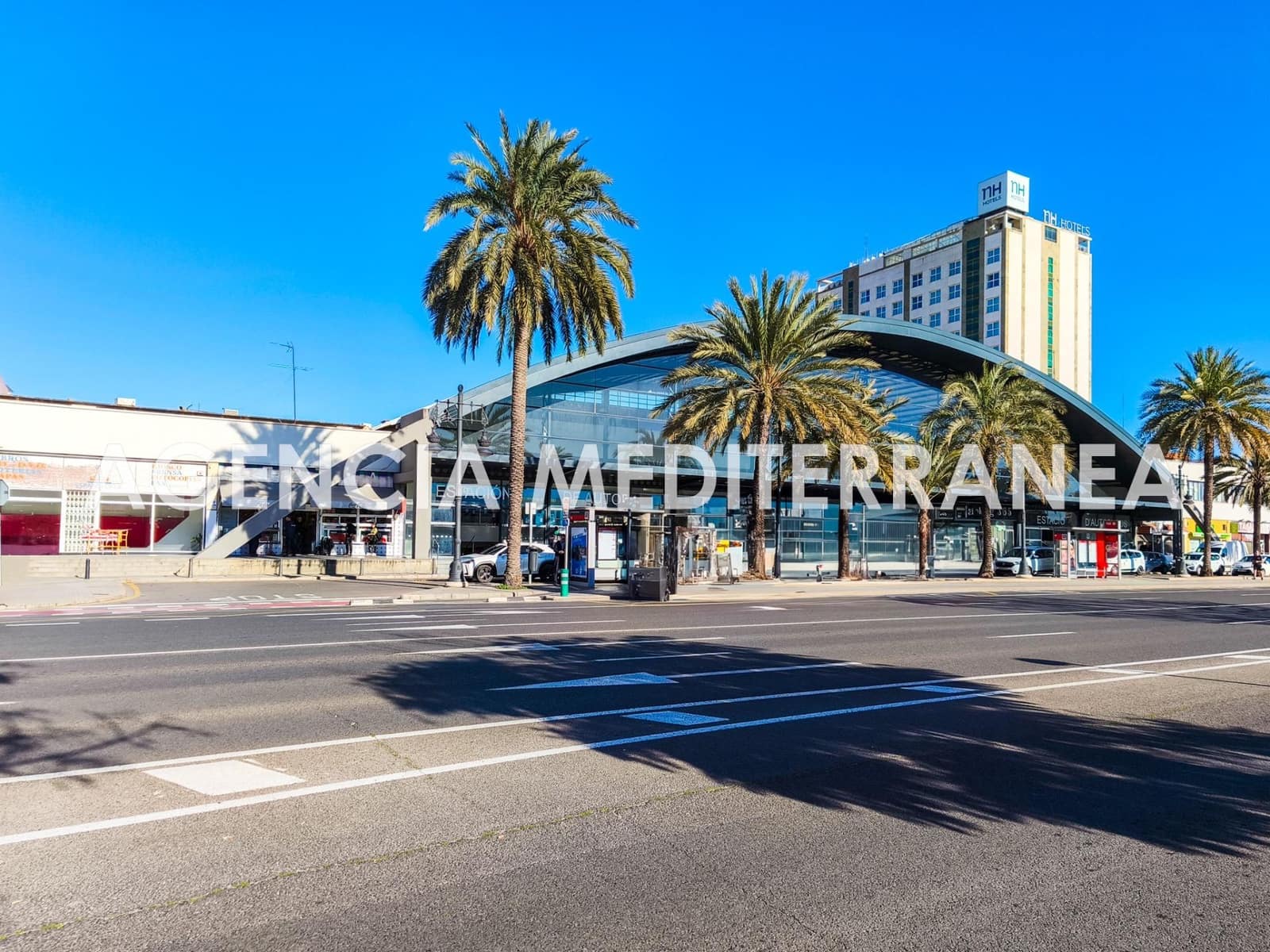 Komercyjne do wynajęcia w Miasto Walencja - 900 € (Ref: 8867302)
