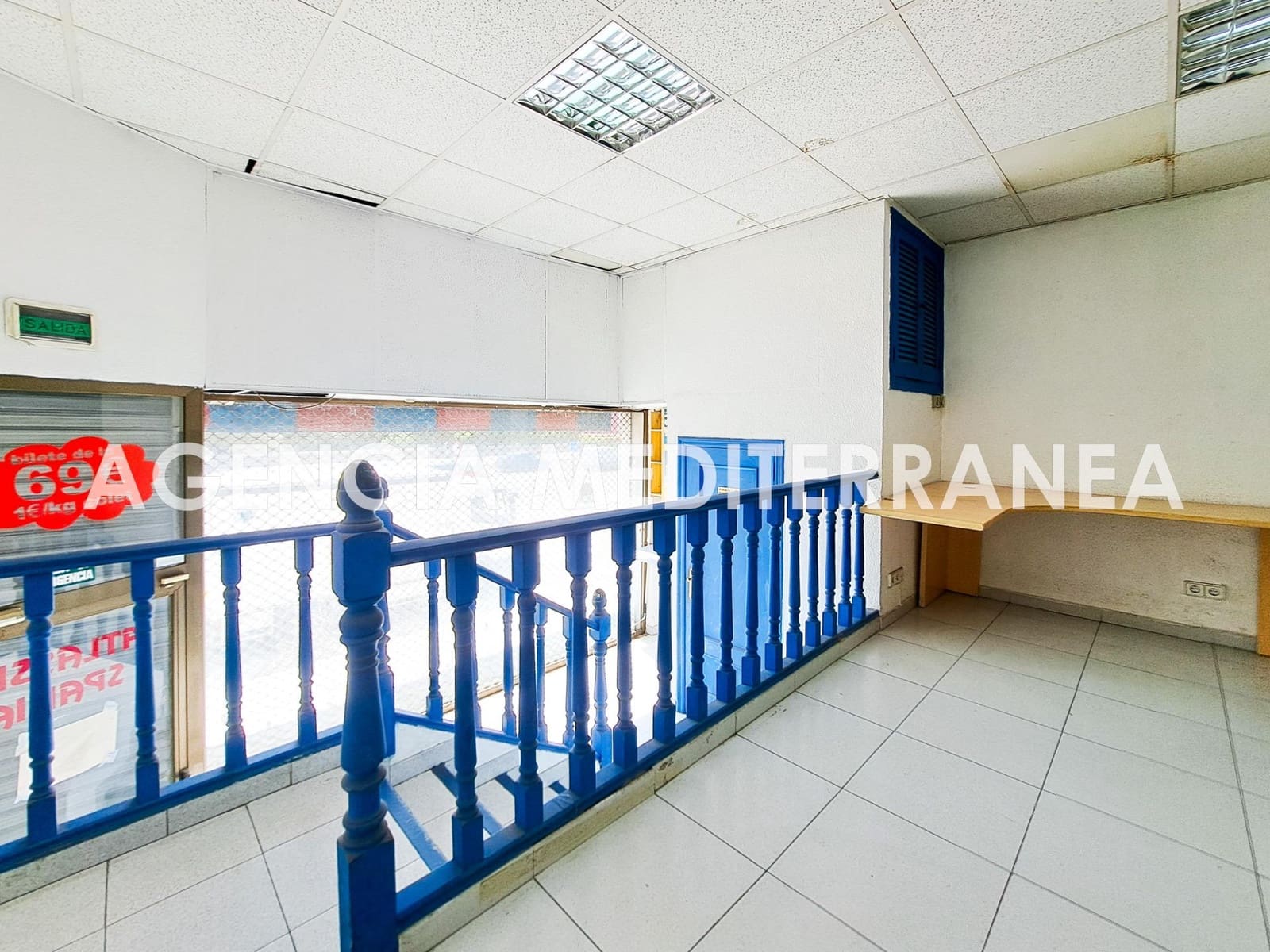 Komercyjne do wynajęcia w Miasto Walencja - 900 € (Ref: 8867302)