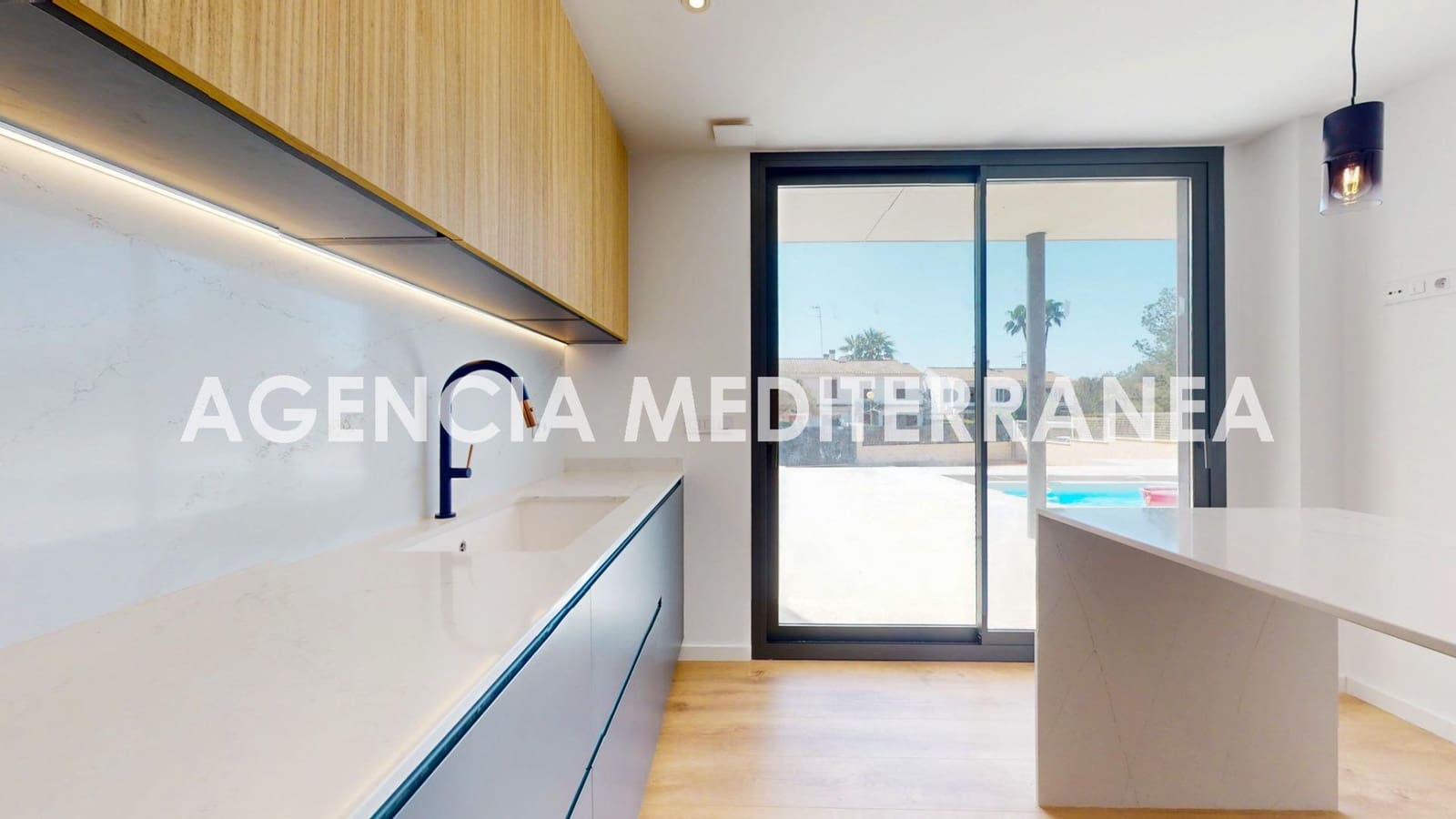 5 soverom Villa til salgs i Pucol med svømmebasseng - € 950 000 (Ref: 8932213)