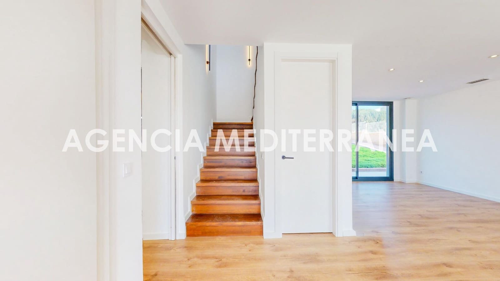 5 soverom Villa til salgs i Pucol med svømmebasseng - € 950 000 (Ref: 8932213)