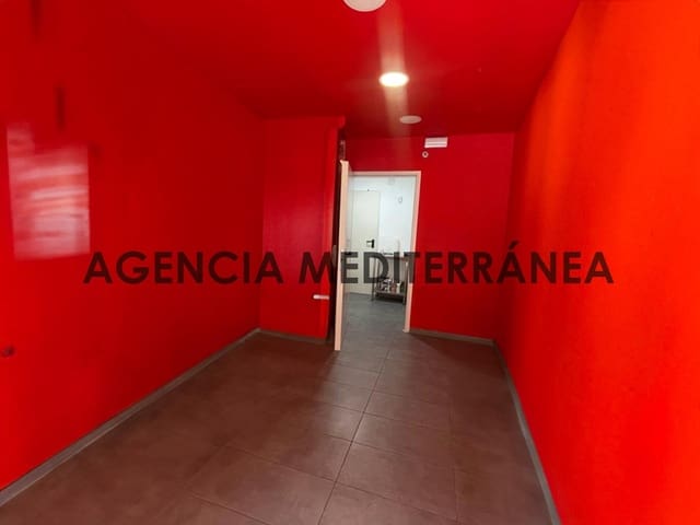 Comercial para venda em L'Amistat, Valência cidade - 62 000 € (Ref: 8946651)
