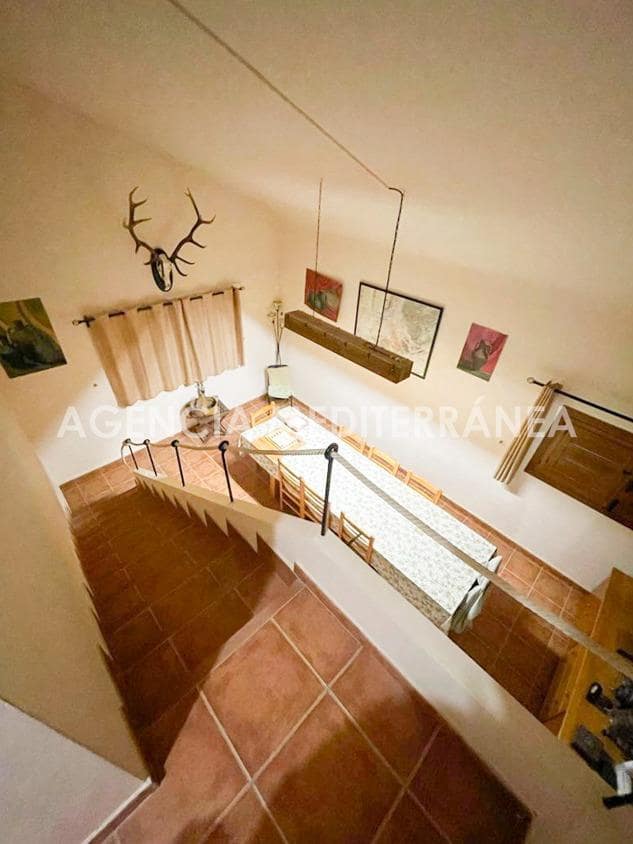6 sypialnia Finka/Dom wiejski na sprzedaż w Almansa z basenem garażem - 560 000 € (Ref: 8946656)