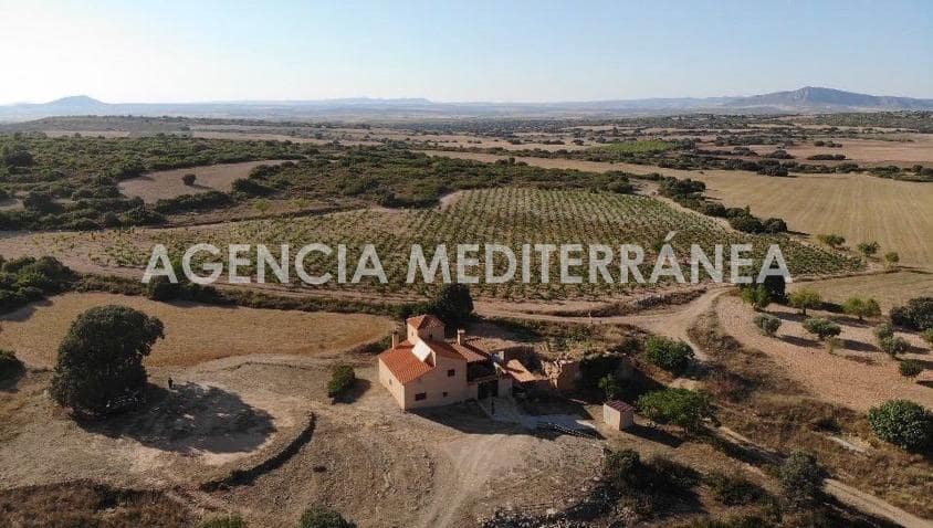 6 sypialnia Finka/Dom wiejski na sprzedaż w Almansa z basenem garażem - 560 000 € (Ref: 8946656)