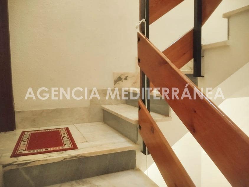 Piso de 6 habitaciones en Navajas en venta - 139.000 € (Ref: 8948990)