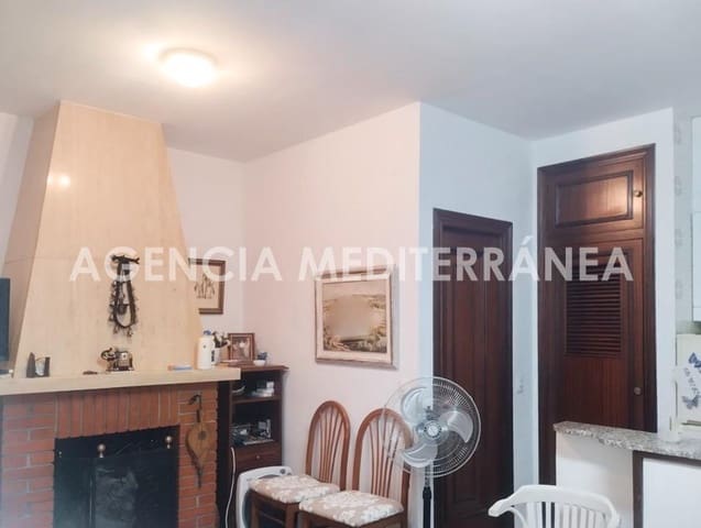 Piso de 6 habitaciones en Navajas en venta - 139.000 € (Ref: 8948990)