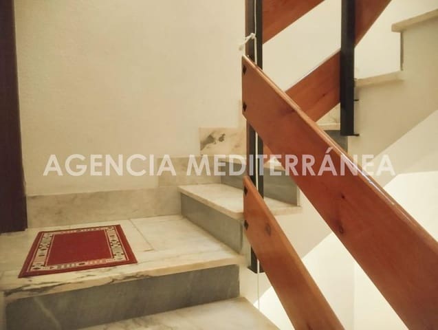 Piso de 6 habitaciones en Navajas en venta - 139.000 € (Ref: 8948990)