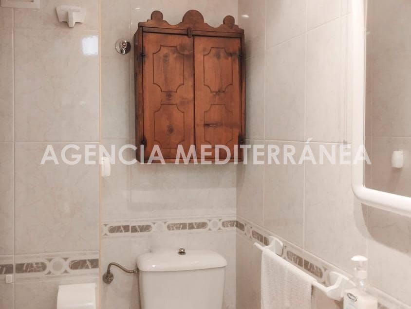 Piso de 6 habitaciones en Navajas en venta - 139.000 € (Ref: 8948990)