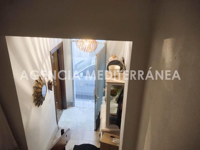 Piso de 6 habitaciones en Navajas en venta - 139.000 € (Ref: 8948990)