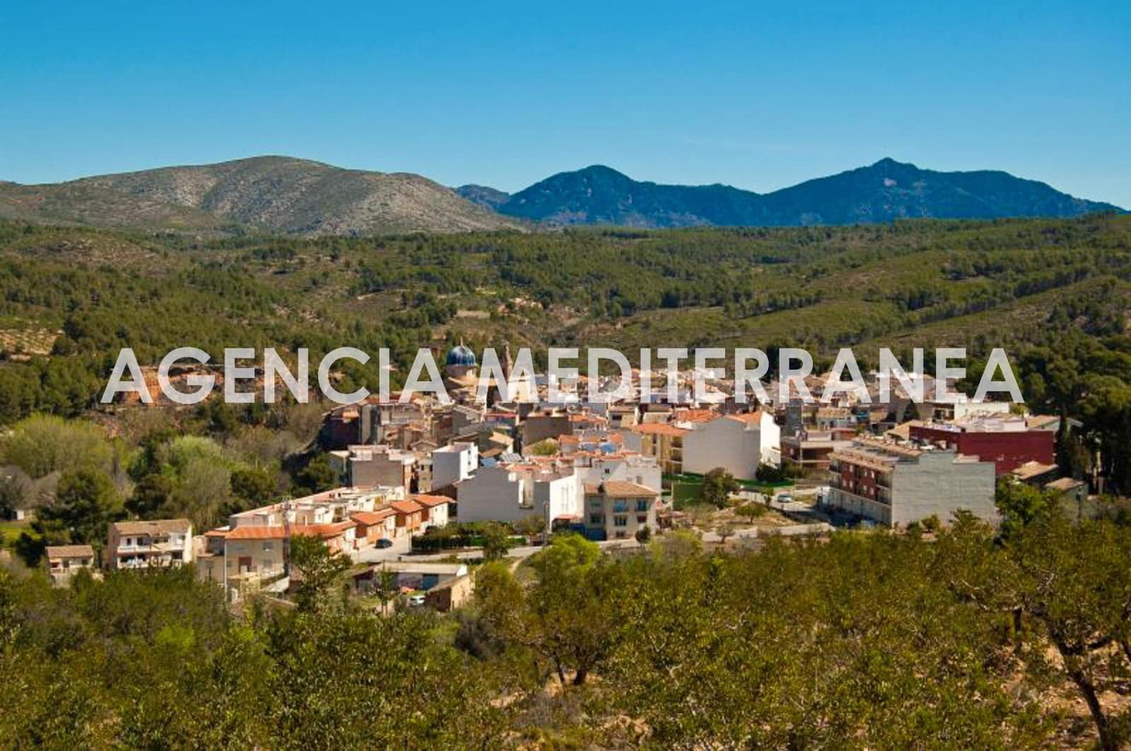 Piso de 6 habitaciones en Navajas en venta - 139.000 € (Ref: 8948990)