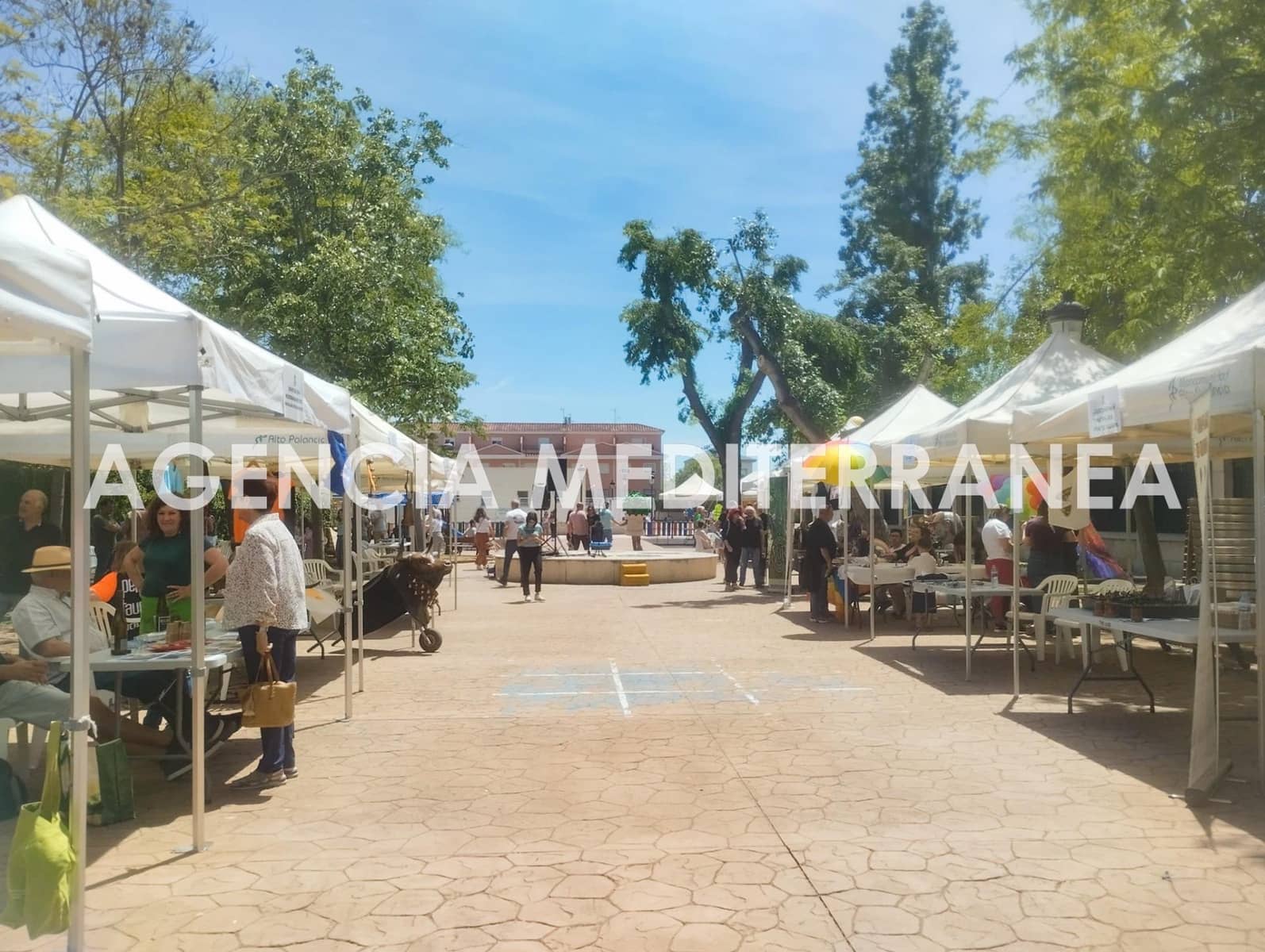 Piso de 6 habitaciones en Navajas en venta - 139.000 € (Ref: 8948990)