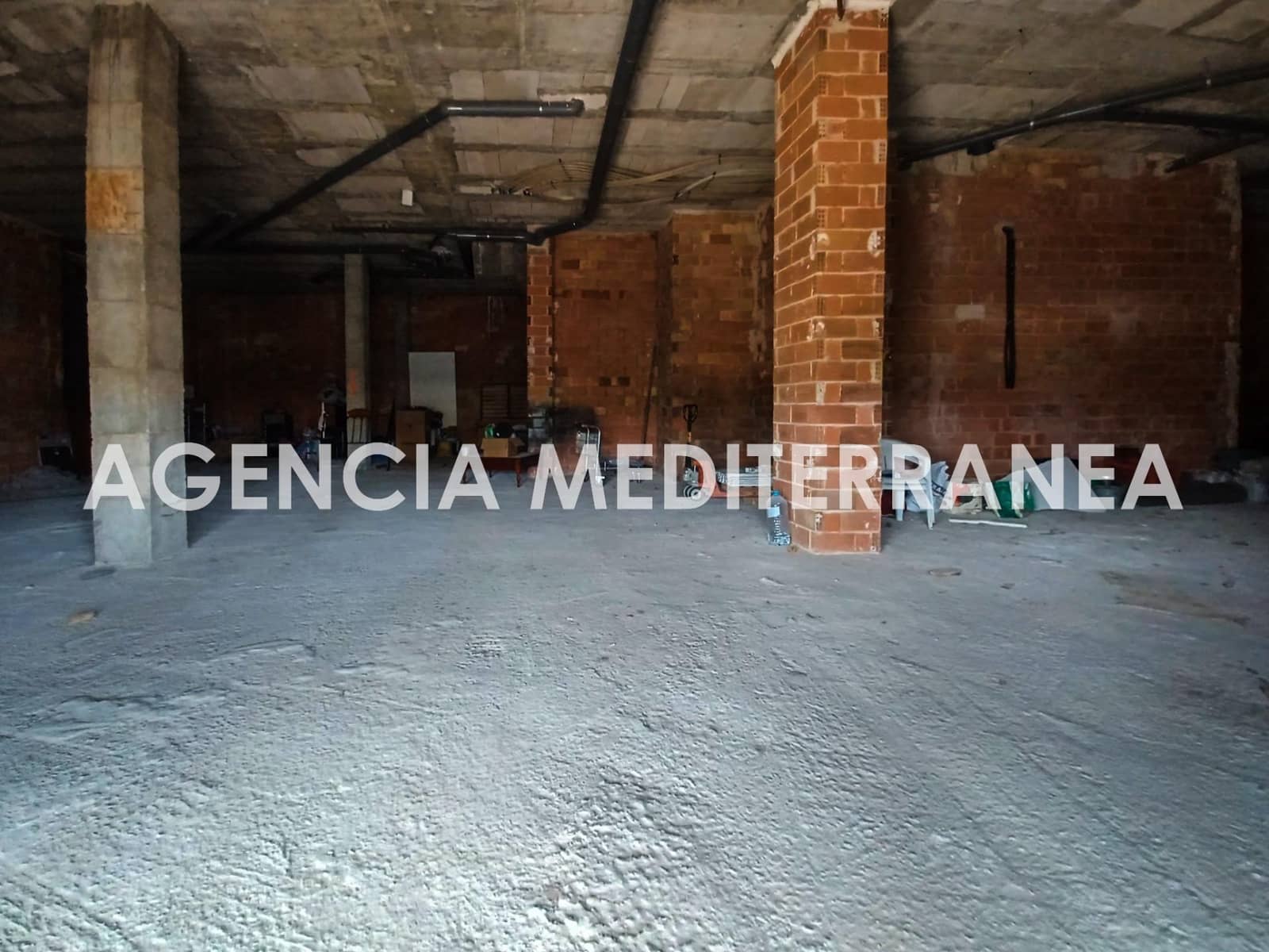 3 soveværelse Erhverv til leje i Alcasser - € 1.500 (Ref: 8950503)