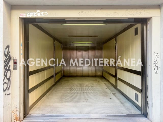 Garage in vendita in Arrancapins, Valencia città - 25.000 € (Rif: 8998654)
