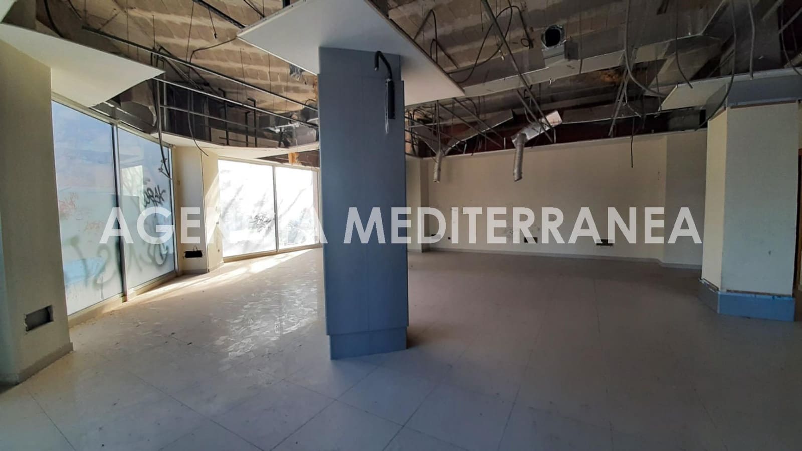 Commercieel te koop in Valencia stad - € 581.500 (Ref: 8998661)