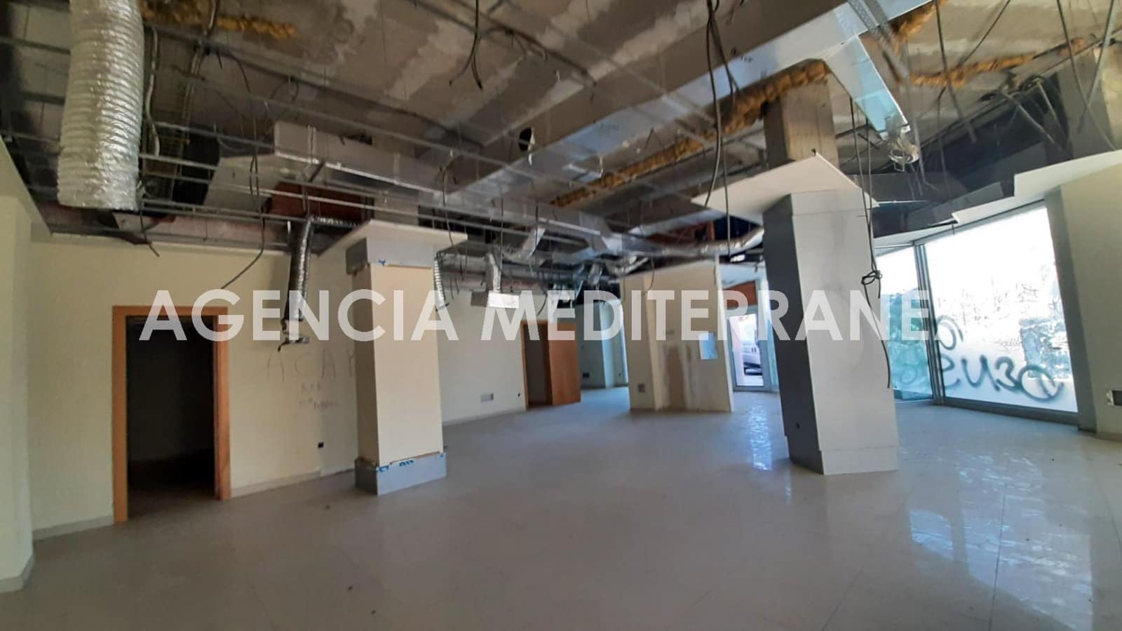 Commercieel te koop in Valencia stad - € 581.500 (Ref: 8998661)