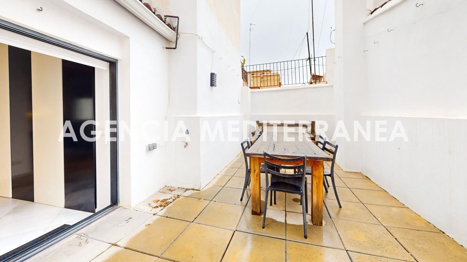 Penthouse de 3 chambres à louer à Valence ville - 3 400 € (Ref: 9001095)