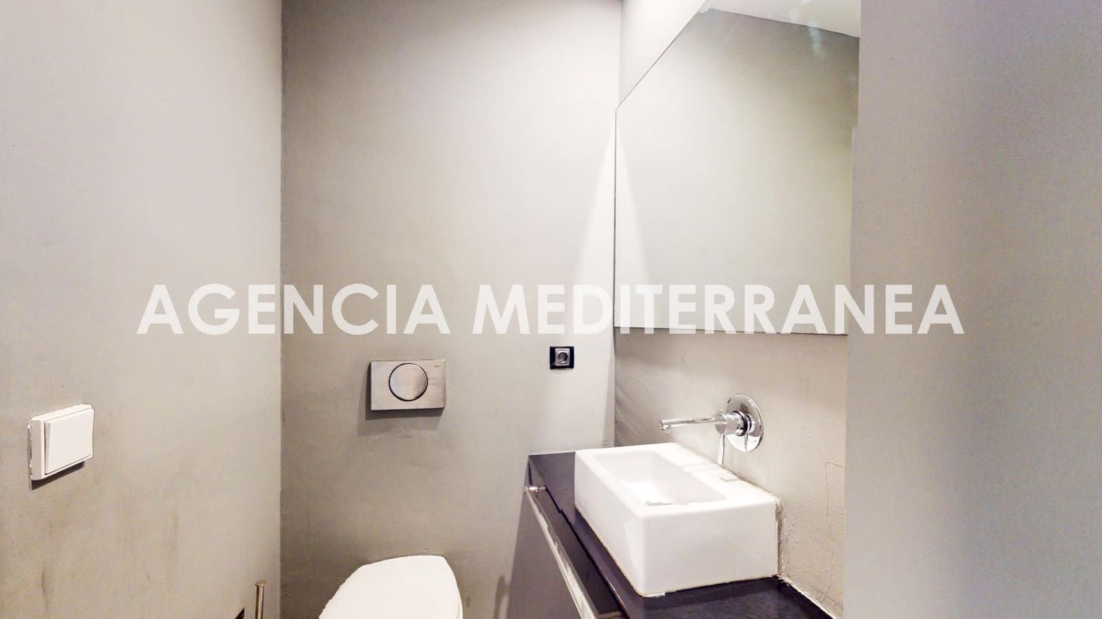 Penthouse de 3 chambres à louer à Valence ville - 3 400 € (Ref: 9001095)