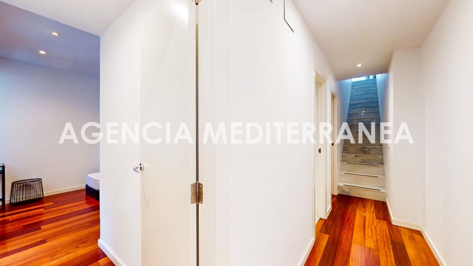 Penthouse de 3 chambres à louer à Valence ville - 3 400 € (Ref: 9001095)