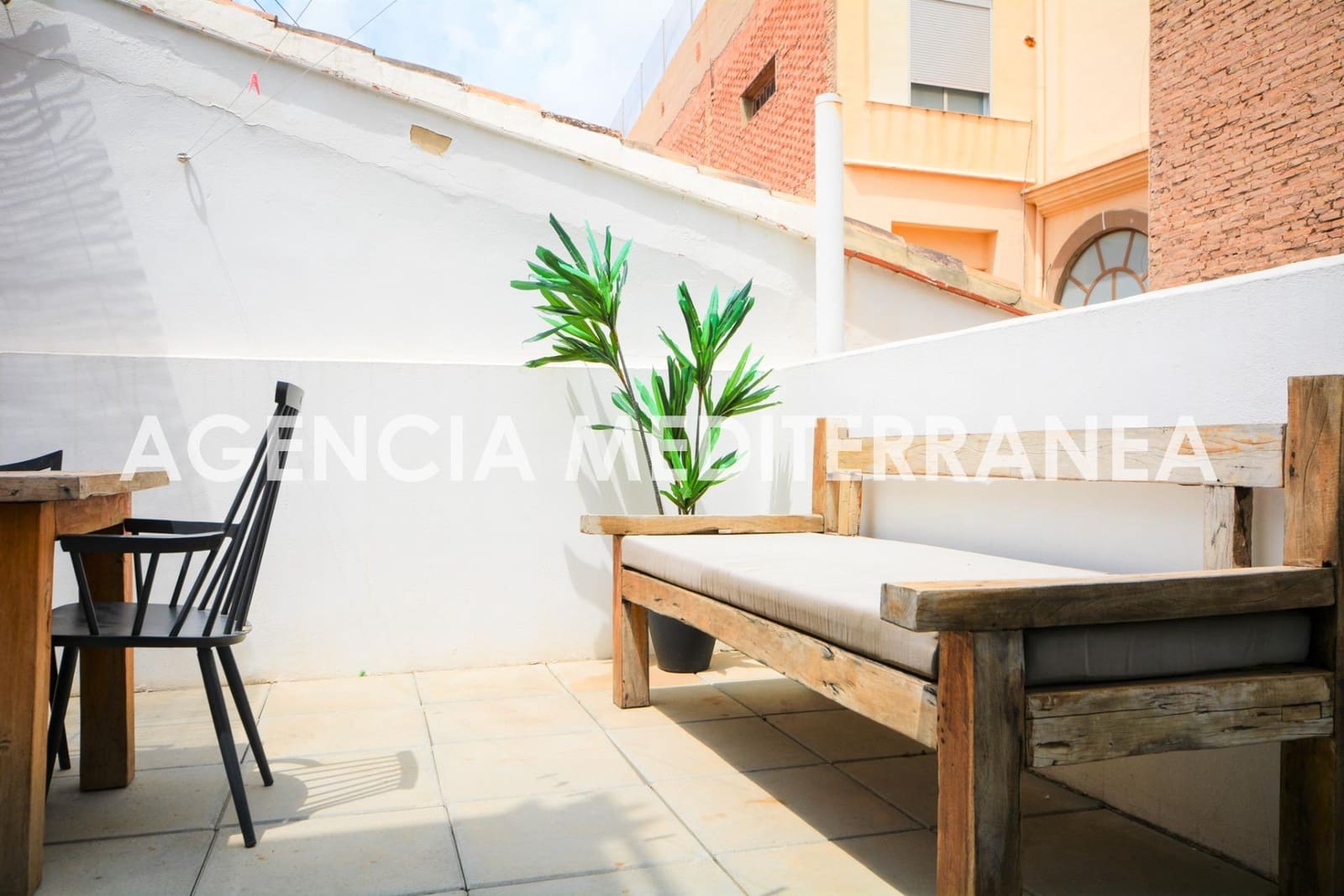 Penthouse de 3 chambres à louer à Valence ville - 3 400 € (Ref: 9001095)