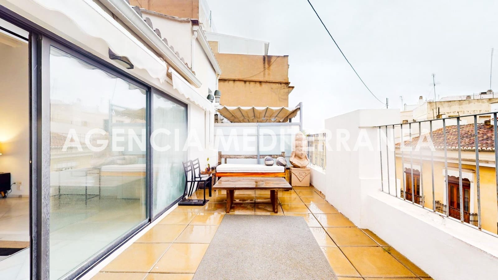 Penthouse de 3 chambres à louer à Valence ville - 3 400 € (Ref: 9001095)