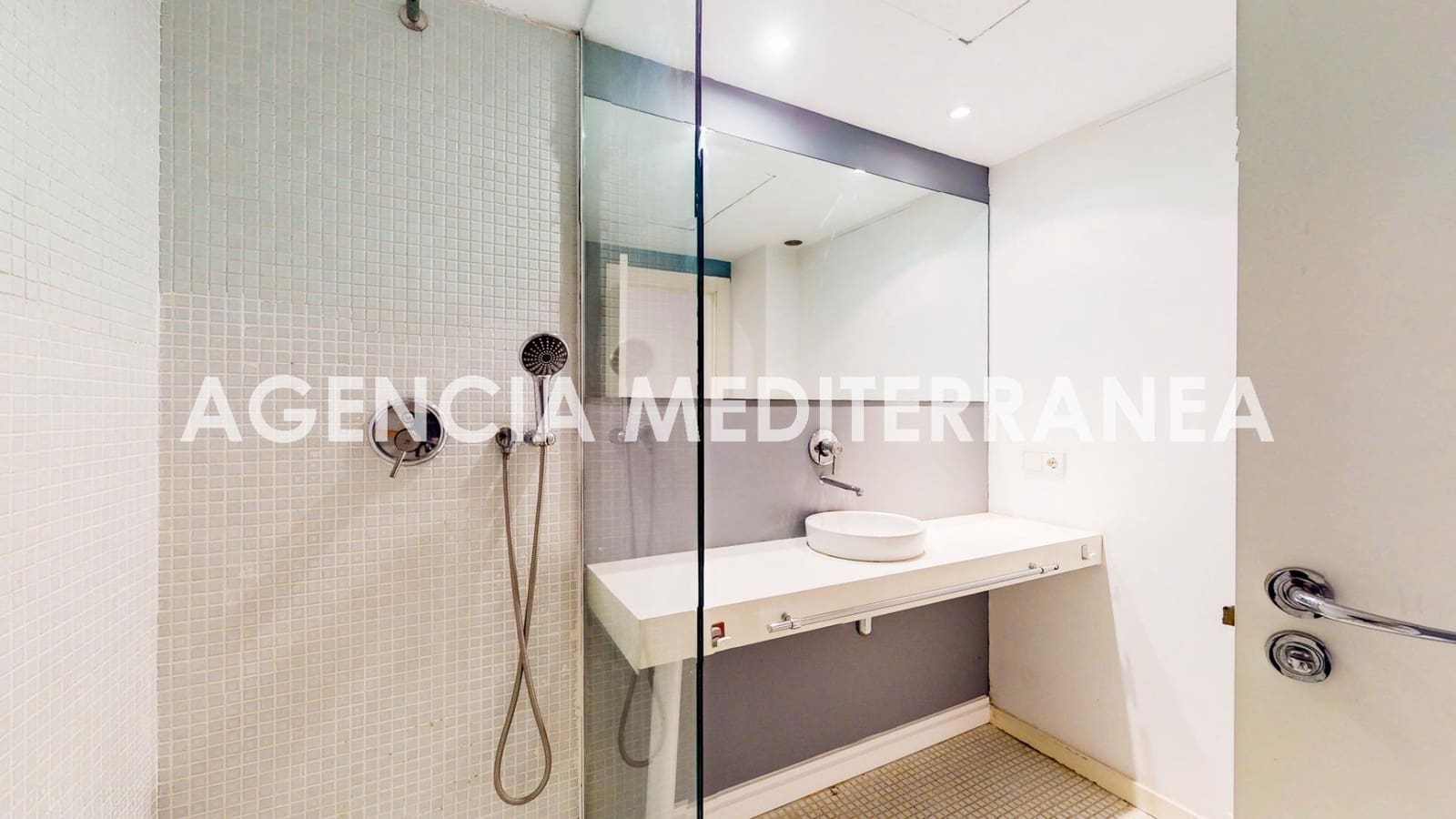 Penthouse de 3 chambres à louer à Valence ville - 3 400 € (Ref: 9001095)