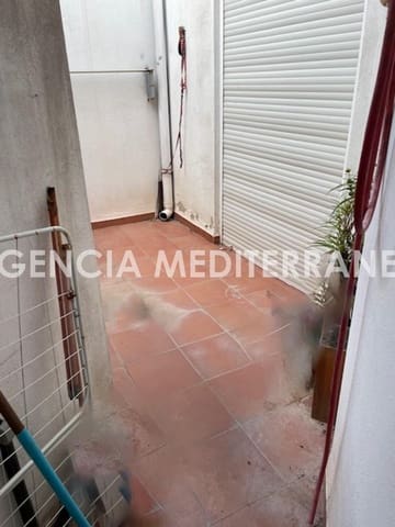 Piso de 3 habitaciones en Enguera en venta con garaje - 98.000 € (Ref: 9001101)