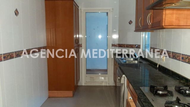 Piso de 3 habitaciones en Enguera en venta con garaje - 98.000 € (Ref: 9001101)