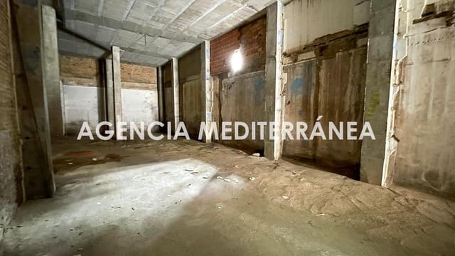 Commercieel te koop in Quart de Poblet - € 79.900 (Ref: 9003114)