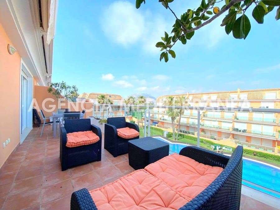 3 soveværelse Penthouse til salg i Denia med swimmingpool garage - € 420.000 (Ref: 9008096)