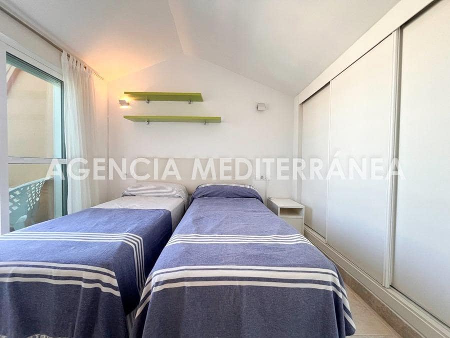 3 soveværelse Penthouse til salg i Denia med swimmingpool garage - € 420.000 (Ref: 9008096)