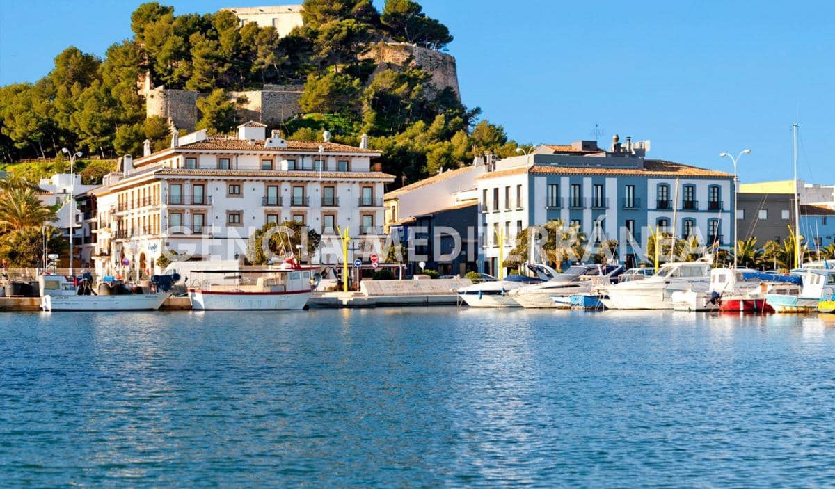 3 soveværelse Penthouse til salg i Denia med swimmingpool garage - € 420.000 (Ref: 9008096)