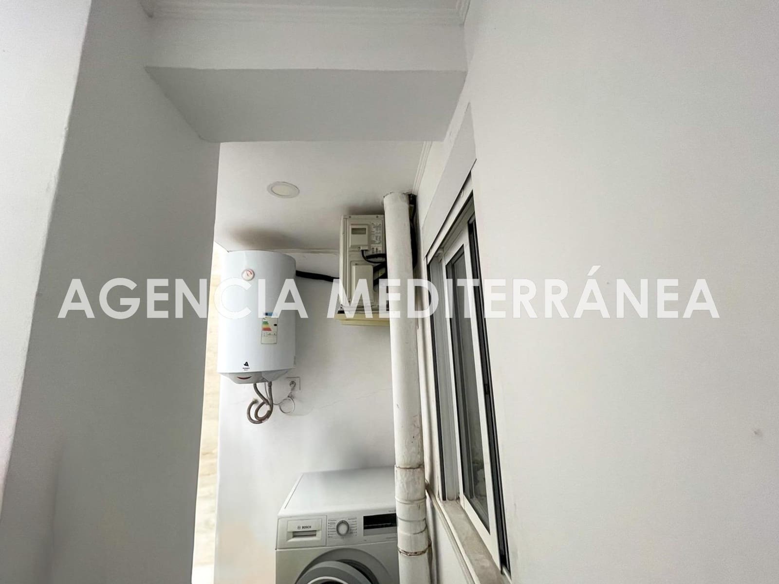 3 slaapkamer Flat te huur in Valencia stad - € 2.000 (Ref: 9023555)