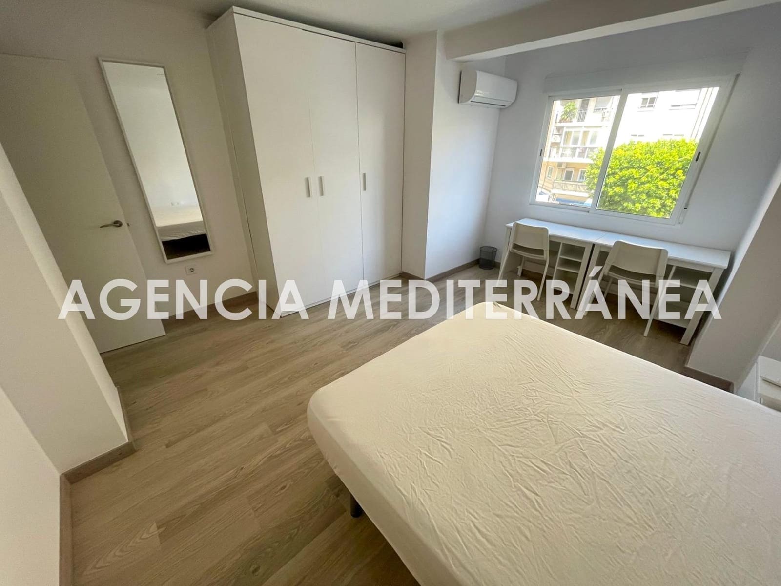 3 slaapkamer Flat te huur in Valencia stad - € 2.000 (Ref: 9023555)