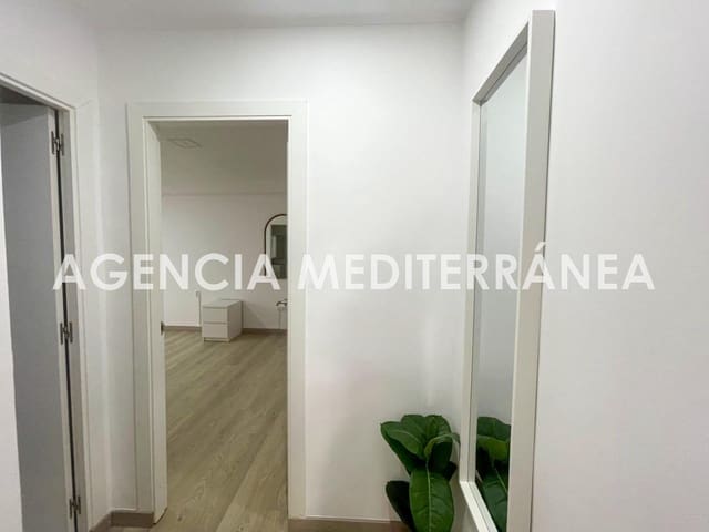 3 sovrum Lägenhet att hyra i Russafa, Valencia stad - 2 000 € (Ref: 9023555)