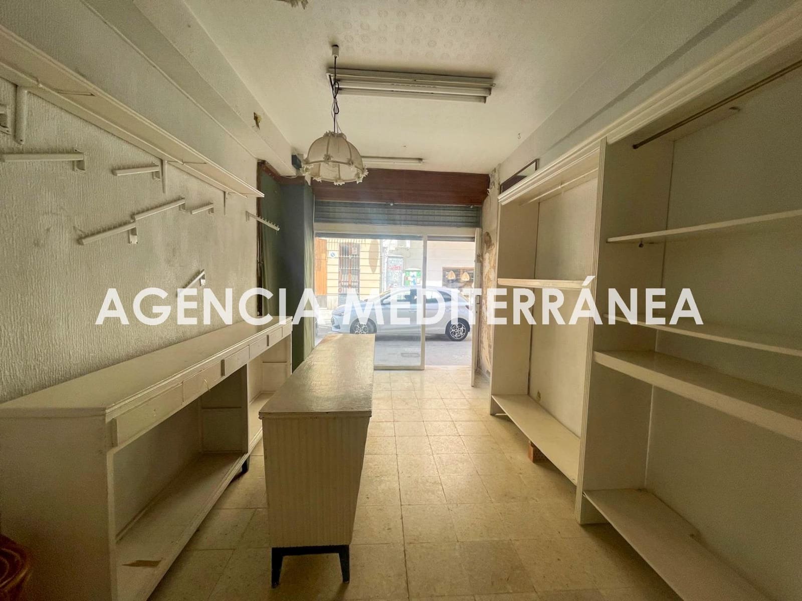 Erhverv til leje i Valencia by - € 780 (Ref: 9048889)