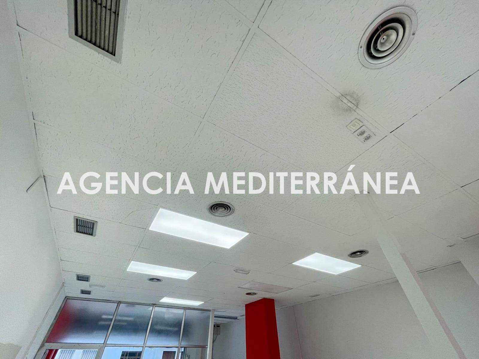 Erhverv til leje i Valencia by - € 1.150 (Ref: 9048891)