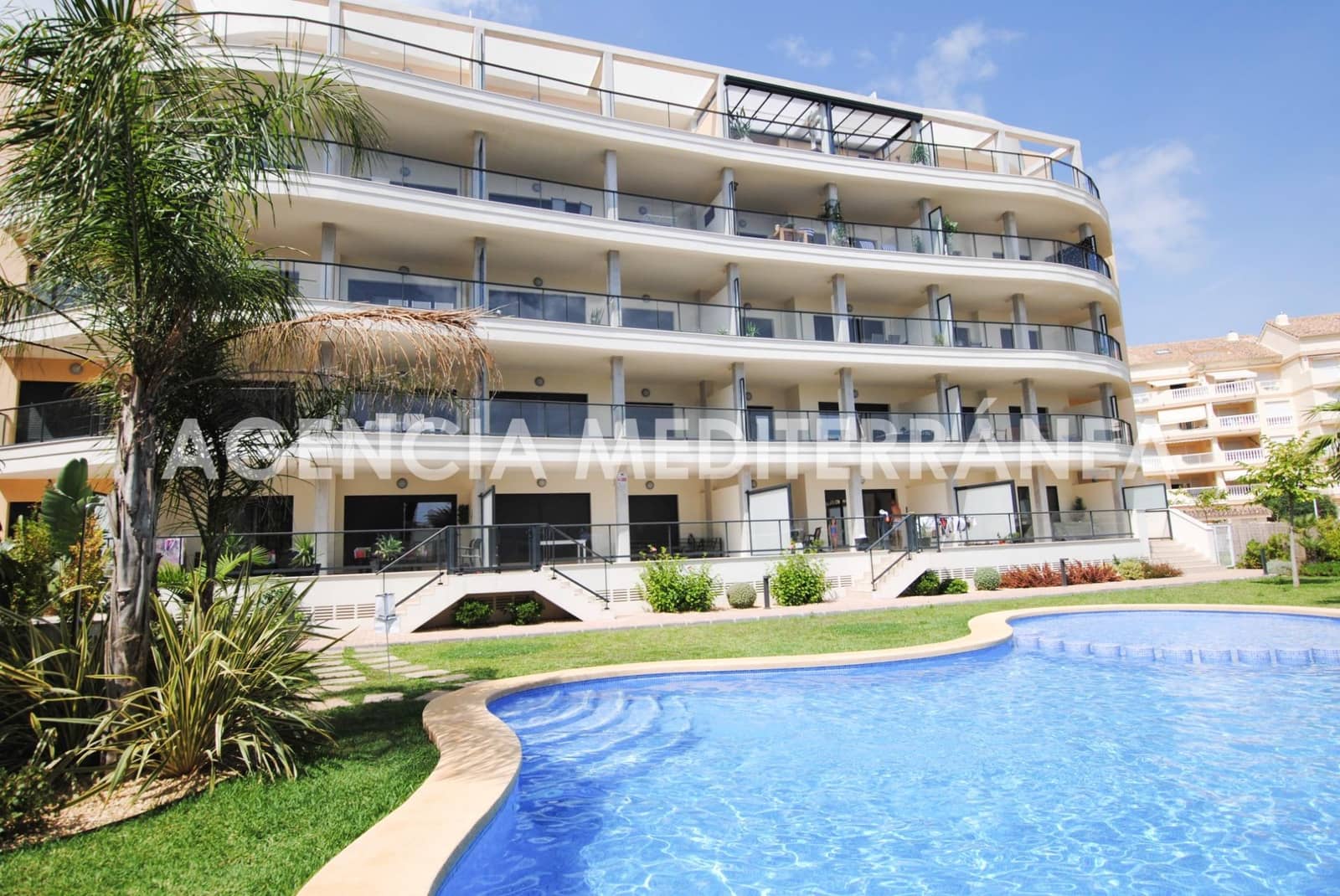 2 sovrum Lägenhet till salu i Denia med pool garage - 420 000 € (Ref: 9085372)