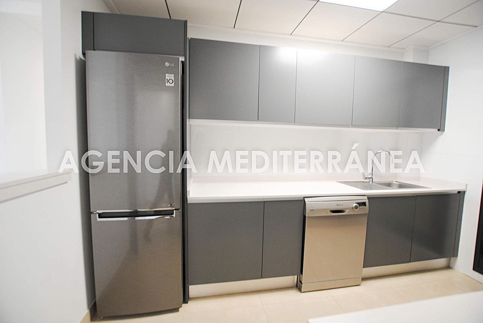 2 bedroom Apartment for sale in Denia with pool garage - € 420,000 (Ref: 9085372)