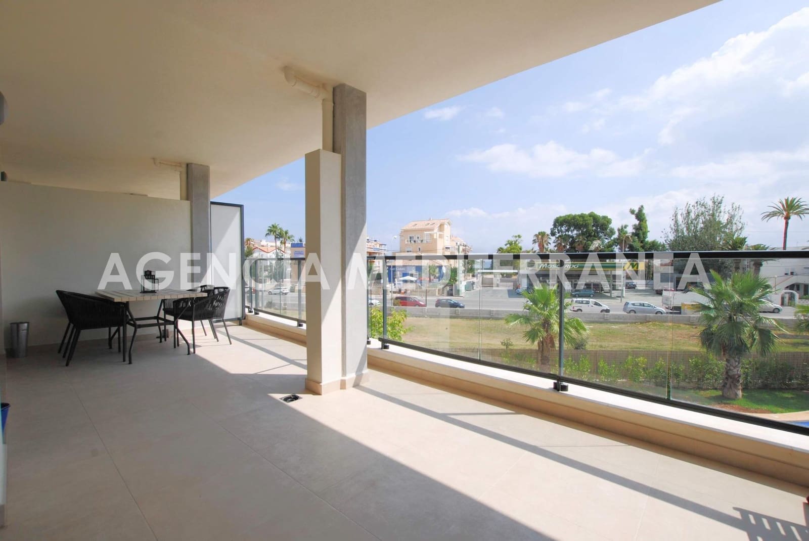 2 bedroom Apartment for sale in Denia with pool garage - € 420,000 (Ref: 9085372)