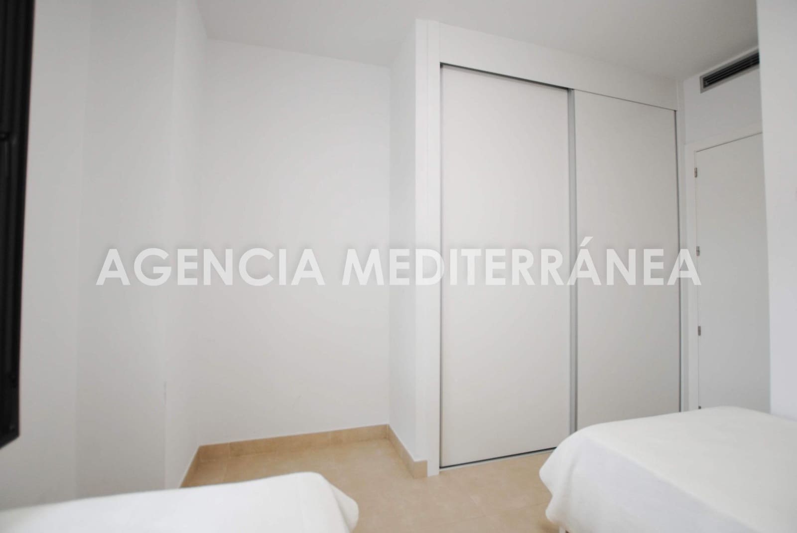 2 bedroom Apartment for sale in Denia with pool garage - € 420,000 (Ref: 9085372)