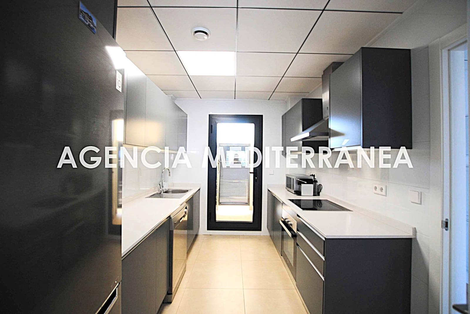 2 bedroom Apartment for sale in Denia with pool garage - € 420,000 (Ref: 9085372)