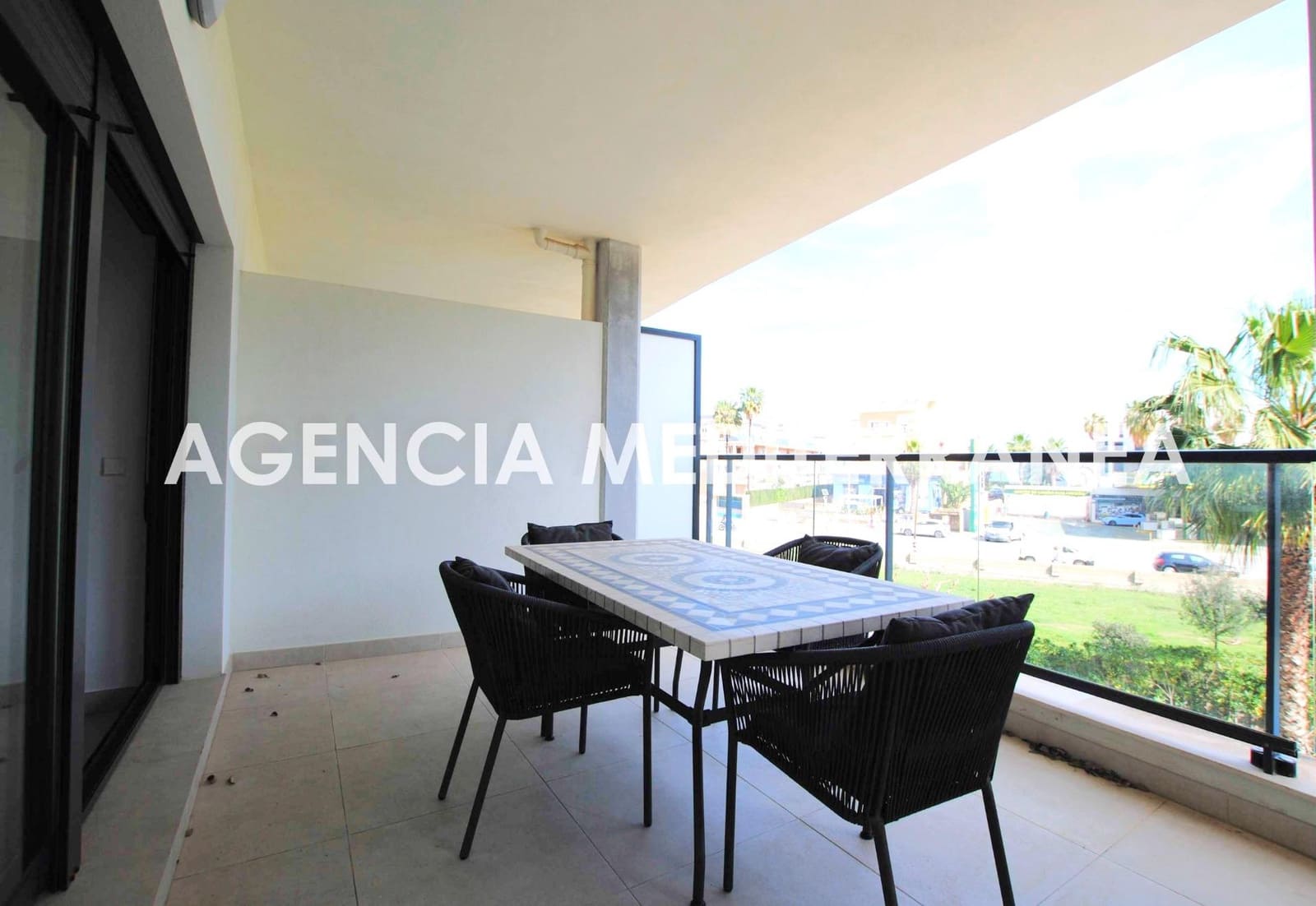 2 bedroom Apartment for sale in Denia with pool garage - € 420,000 (Ref: 9085372)
