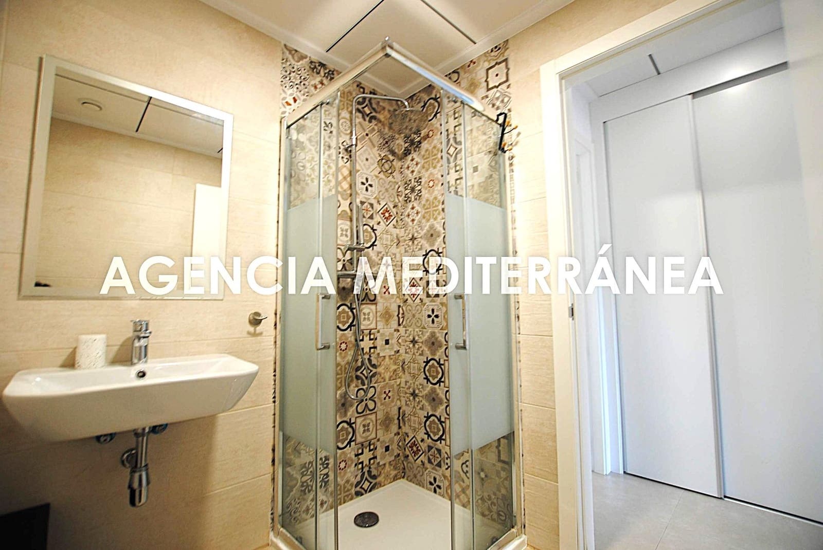 2 bedroom Apartment for sale in Denia with pool garage - € 420,000 (Ref: 9085372)