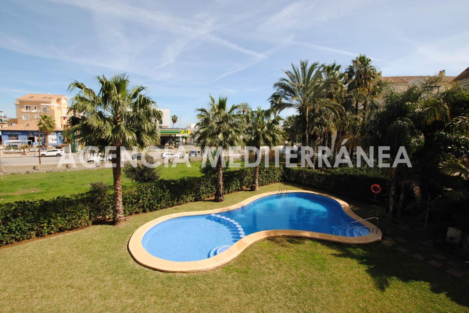 2 bedroom Apartment for sale in Denia with pool garage - € 420,000 (Ref: 9085372)