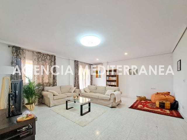 Chalet de 4 habitaciones en La Cañada, Paterna en venta con piscina garaje - 519.000 € (Ref: 9129815)