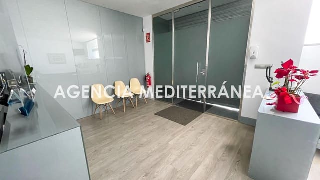 13 soveværelse Erhverv til salg i La Gran Via, Valencia by - € 620.000 (Ref: 9142957)