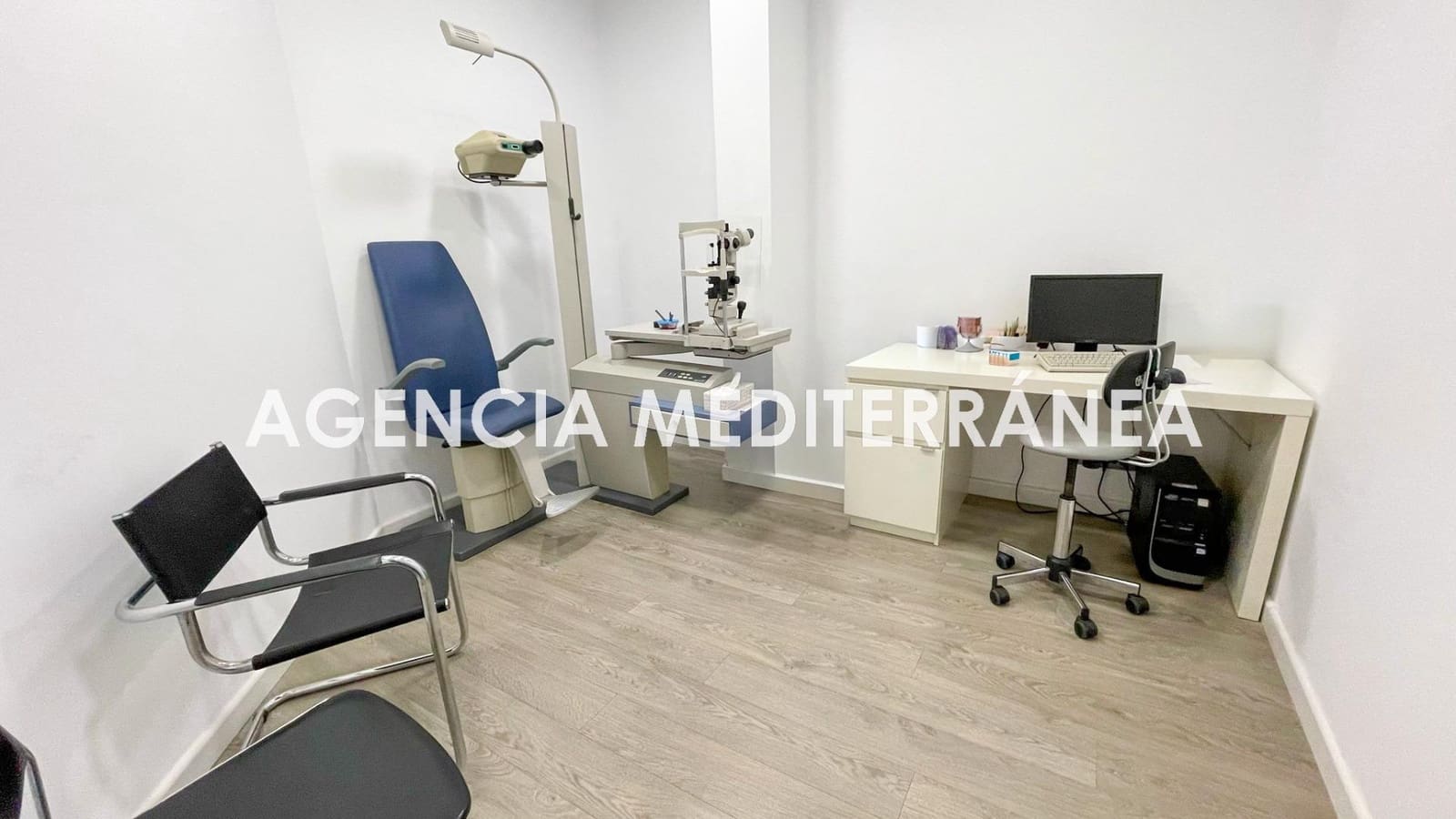 Local Comercial de 13 habitaciones en València ciudad en venta - 580.000 € (Ref: 9142957)