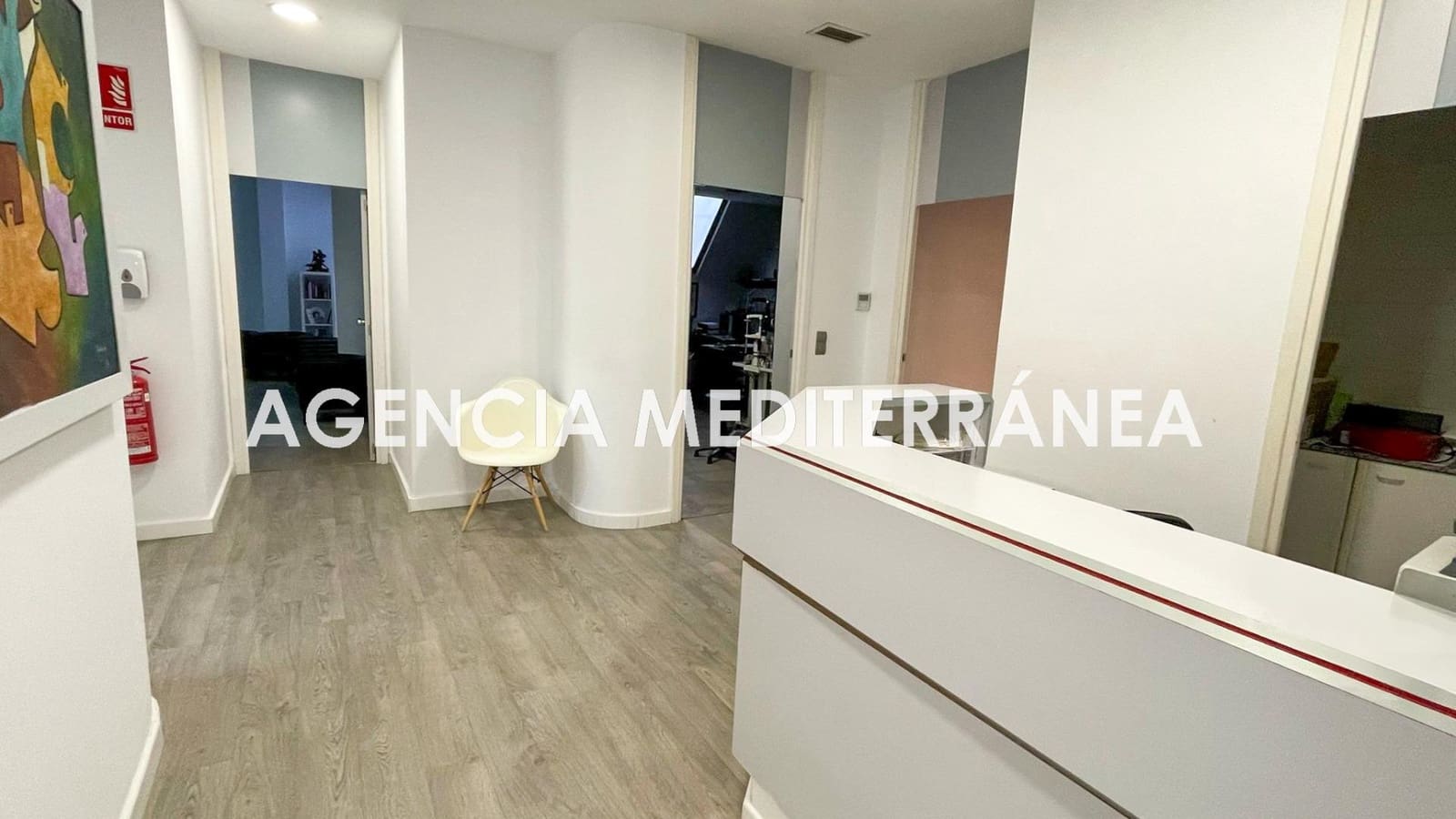 Local Comercial de 13 habitaciones en València ciudad en venta - 580.000 € (Ref: 9142957)