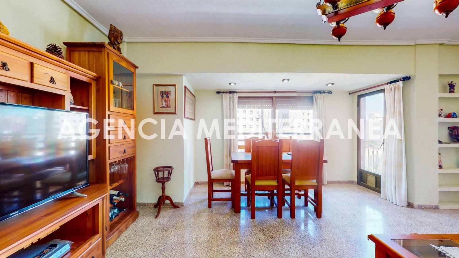 3 soveværelse Lejlighed til salg i Valencia by - € 310.000 (Ref: 9149339)